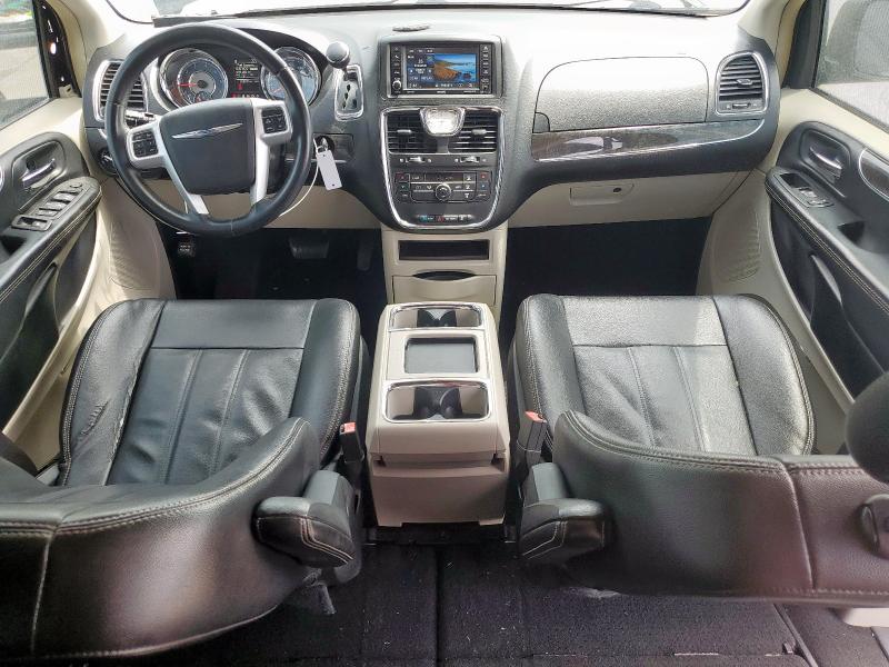 2C4RC1BG3FR645447 Chrysler TOWN & COU