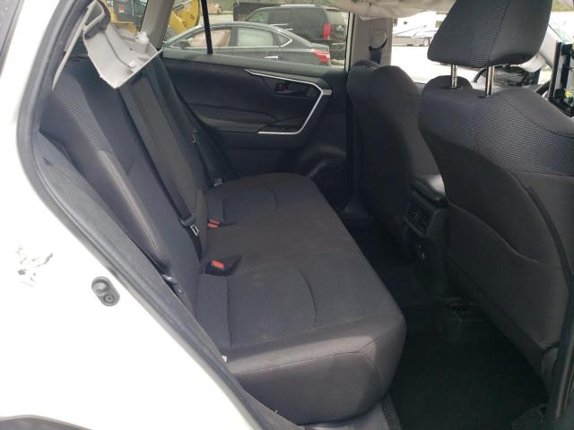 2T3K1RFVXNC176474 Toyota RAV4 LE