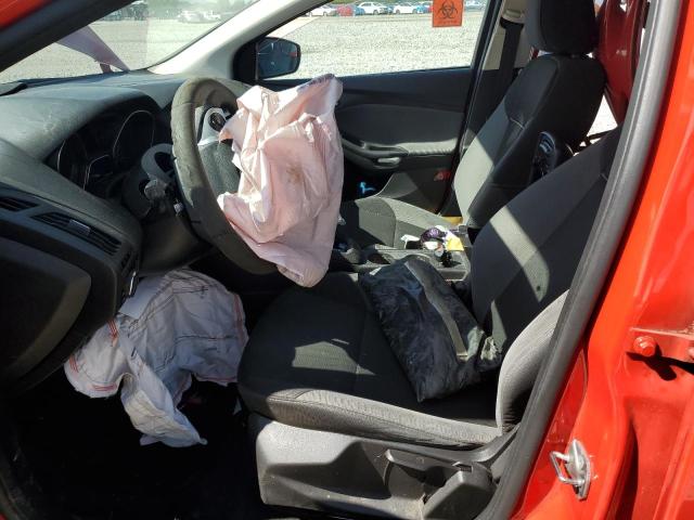 1FADP3K21EL450135 Ford FOCUS SE