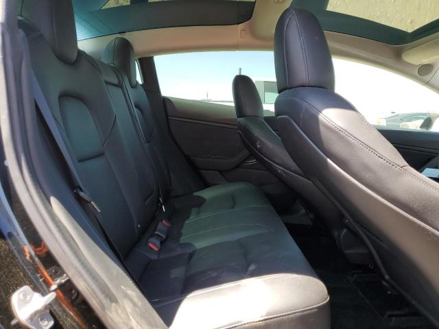 5YJ3E1EBXJF073250 Tesla MODEL 3