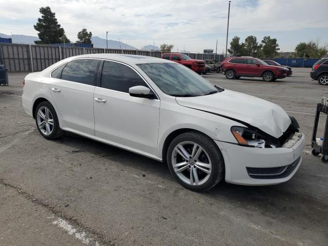 1VWBV7A39FC090734 Volkswagen PASSAT SE