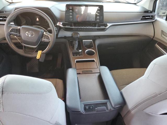 5TDBRKEC3MS068342 Toyota SIENNA LE