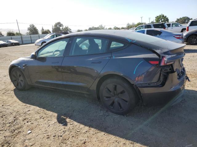 5YJ3E1EA8RF824803 Tesla 2024