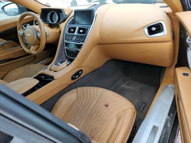 SCFRMFAV2HGL00765 Aston Martin DB11