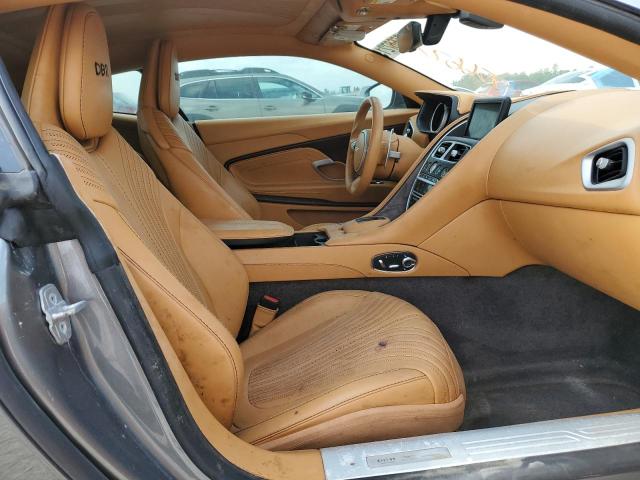 SCFRMFAV2HGL00765 Aston Martin DB11