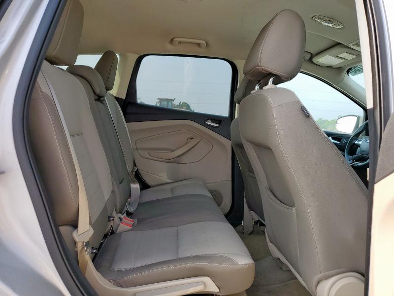 1FMCU0GX0EUB15200 Ford Escape