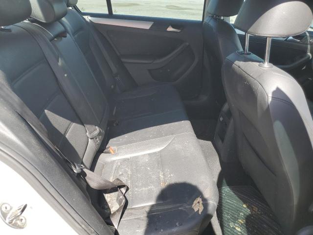 3VWD17AJ0EM383504 Volkswagen Jetta