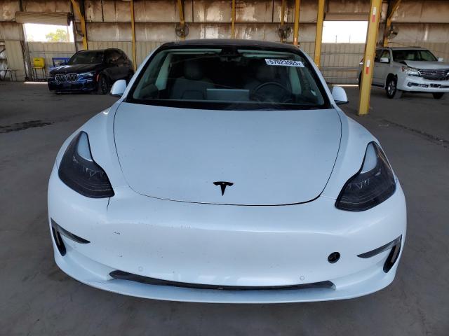 5YJ3E1EB3NF132743 Tesla 2022