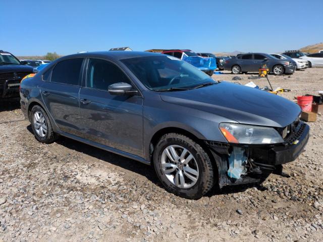 1VWAT7A32EC050253 Volkswagen 2014