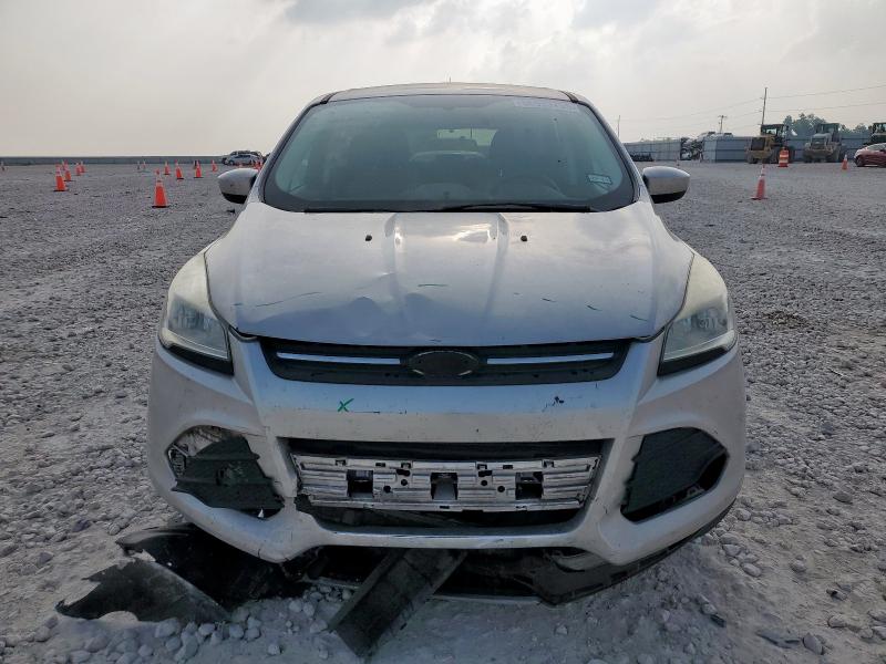 1FMCU0GX0EUB15200 Ford Escape