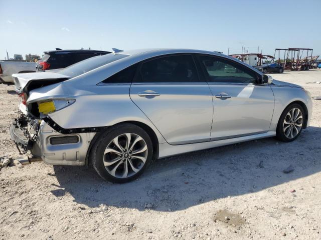 5NPEC4AB1EH823955 Hyundai theta ii