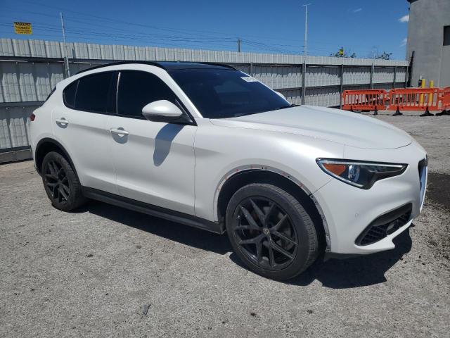 ZASFAKNN4J7C00791 Alfa Romeo Stelvio