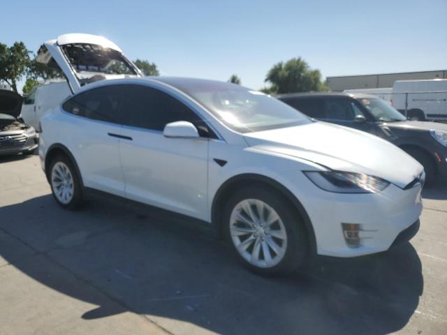 5YJXCAE23LF242356 Tesla 2020