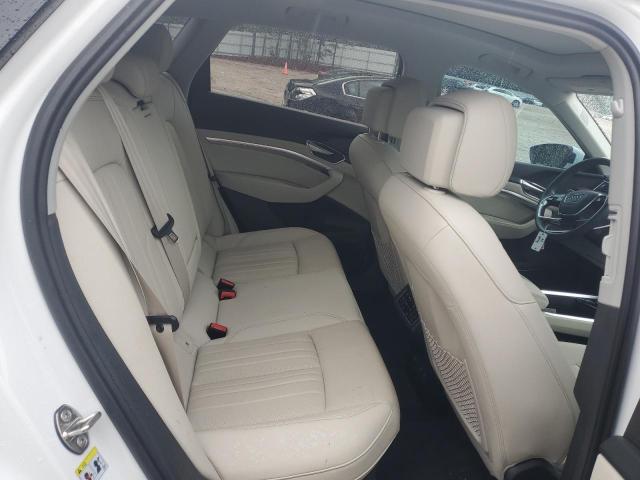 WA15AAGE8RB028666 Audi Q8 E-tron