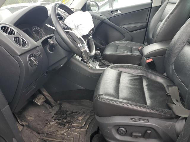 WVGAV7AX5GW529053 Volkswagen 2016