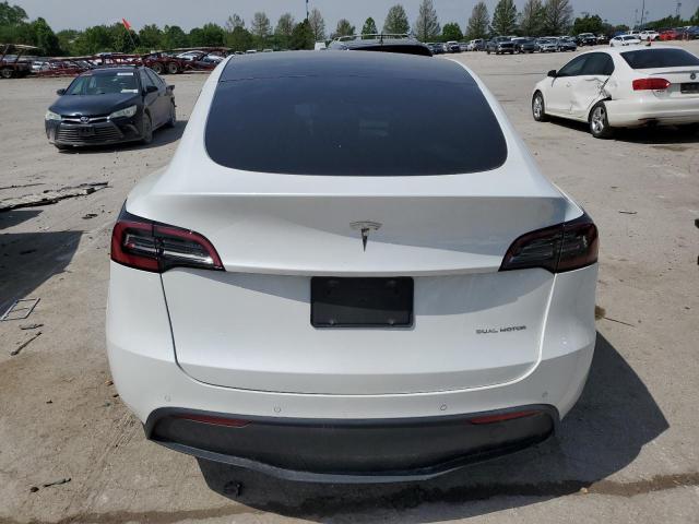 7SAYGAEE8NF378457 Tesla Model Y