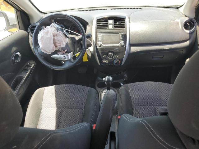 3N1CN7AP2JL867121 Nissan 2018