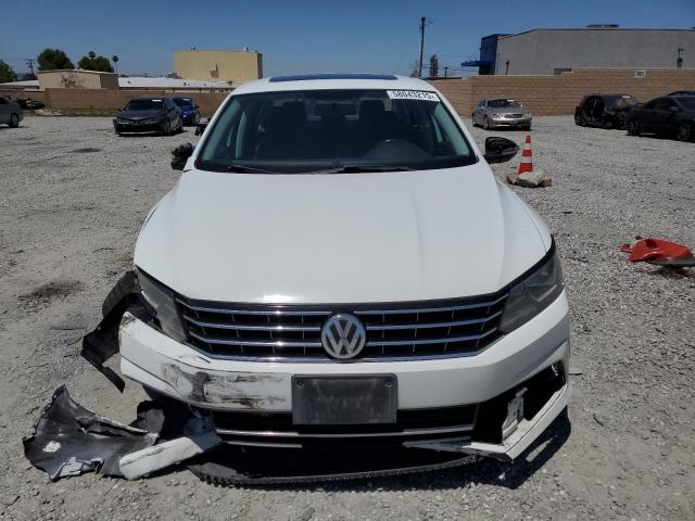 1VWBT7A30HC013663 Volkswagen 1.8 tsi
