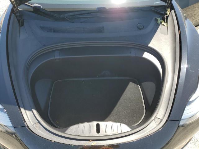 5YJ3E1EB1KF231735 Tesla 2019