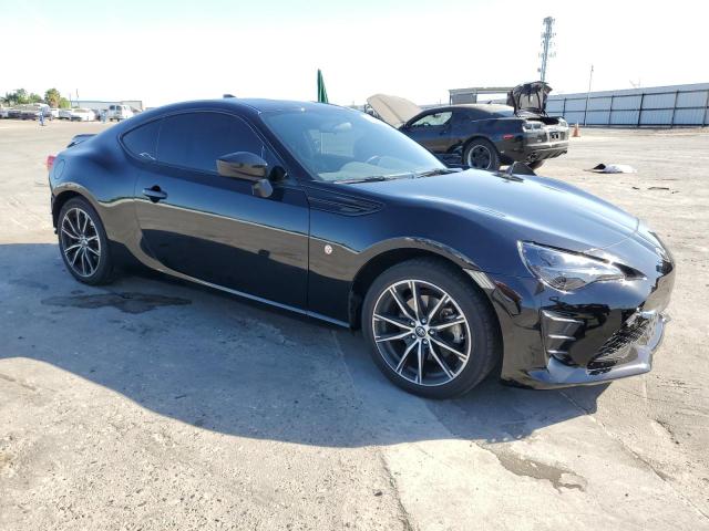 JF1ZNAA18H9702828 Toyota 86 BASE