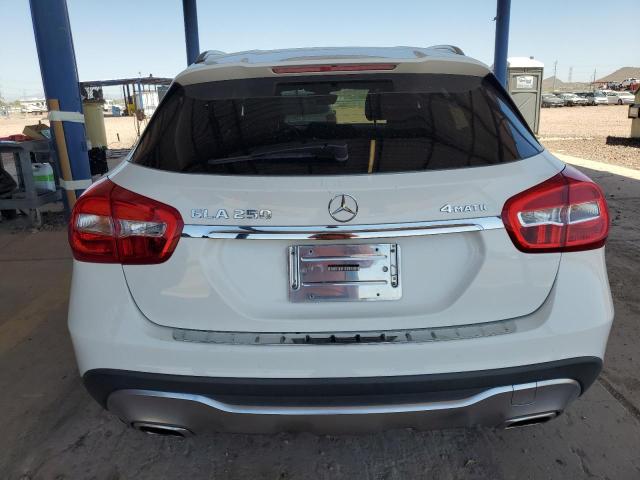 WDCTG4GB3JJ506998 Mercedes-Benz 270