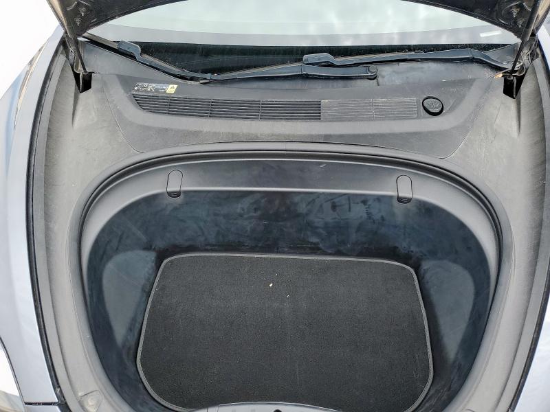 5YJ3E1EA2JF045384 Tesla MODEL 3