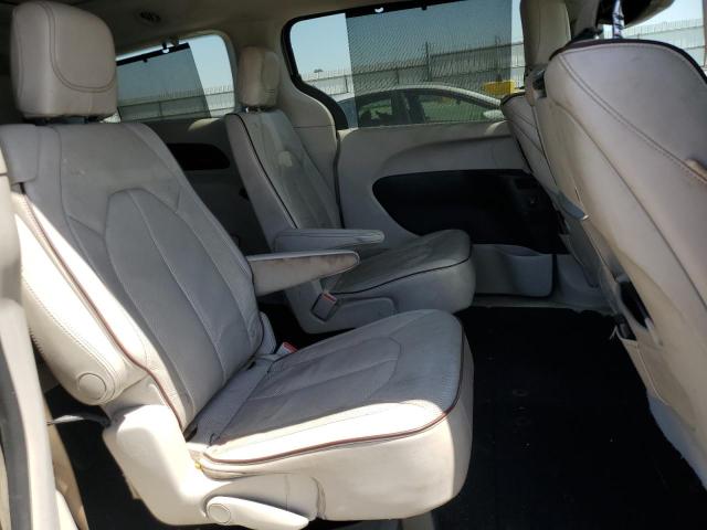 2C4RC1GG2HR560322 Chrysler 2017