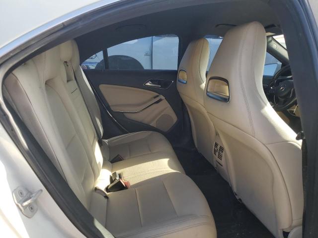 WDDSJ4GB3FN261466 Mercedes-Benz CLA 250 4M