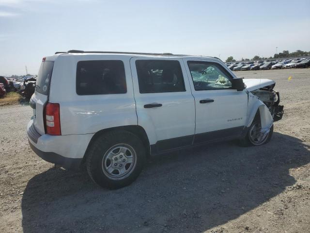 1C4NJPBB2FD341847 Jeep 2015