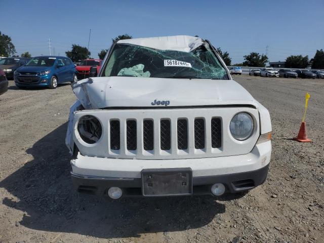 1C4NJPBB2FD341847 Jeep 2015