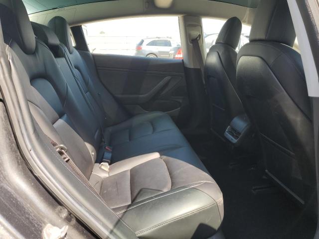 5YJ3E1EB2JF054885 Tesla 2018