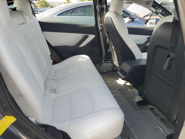 5YJ3E1EB6LF640038 Tesla 2020