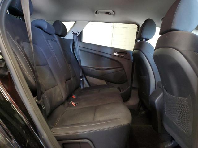 KM8J2CA43KU033955 Hyundai TUCSON SE