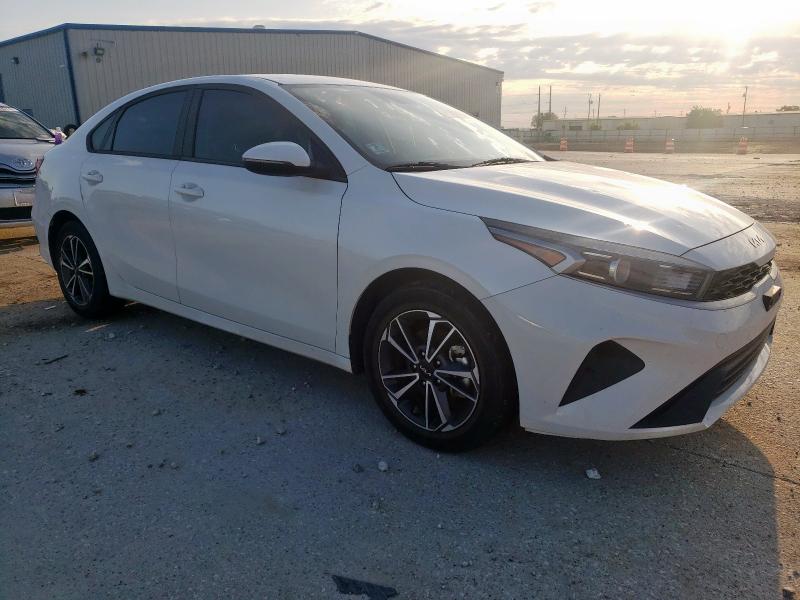 3KPF24AD1NE474146 KIA FORTE FE