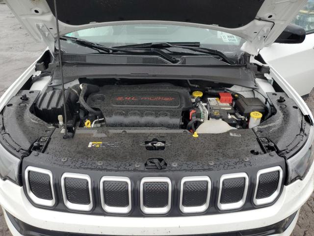 3C4NJDFB1NT153046 Jeep COMPASS LA