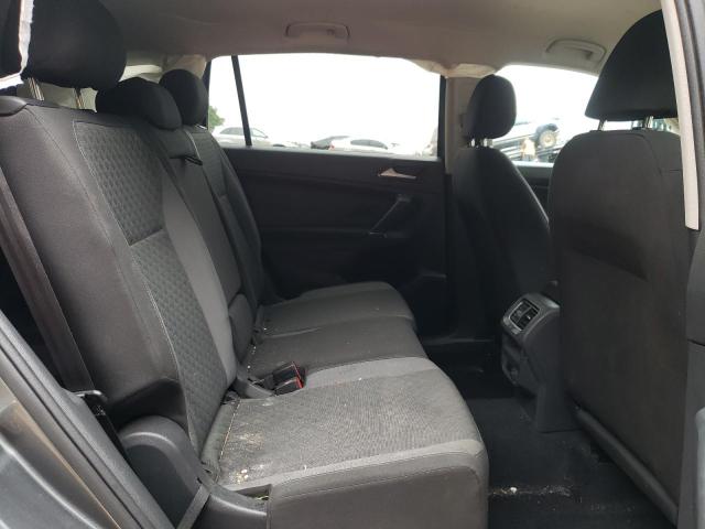 3VV1B7AX9JM030438 Volkswagen TIGUAN S