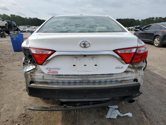 4T4BF1FK0FR473664 Toyota CAMRY LE