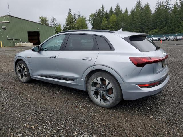 WA1AAAGE8NB005235 Audi E-tron Pre