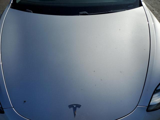 5YJ3E1EB3JF111918 Tesla MODEL 3