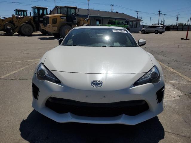 JF1ZNAA19H9703311 Toyota 86 BASE