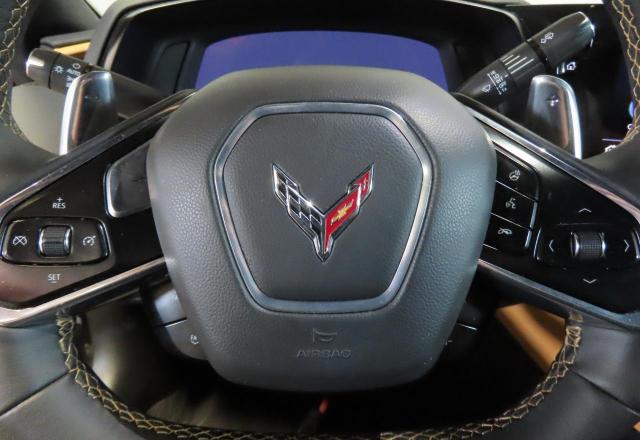 1G1YB2D4XP5137393 Chevrolet lt2