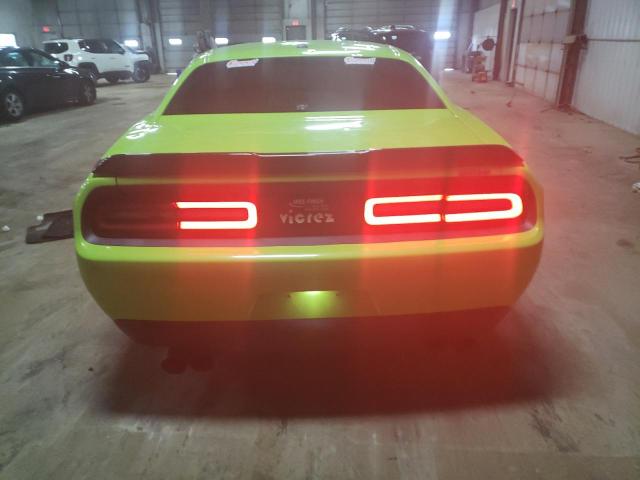 2C3CDZAT4FH804809 Dodge Challenger Sxt
