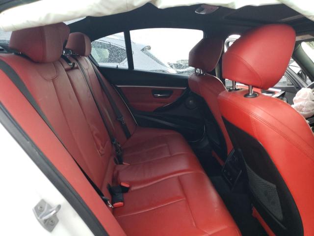 WBA8D9C52JEM33775 BMW 330 XI
