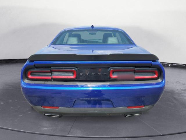 2C3CDZJG6NH230523 Dodge Challenger Gt