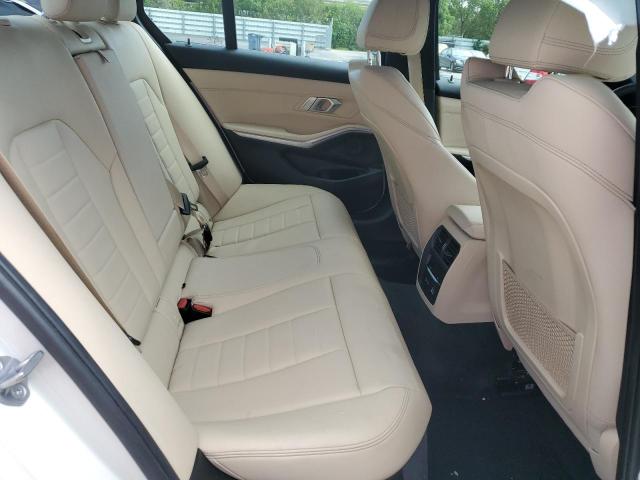 3MW5R1J56K8A04233 BMW 330I