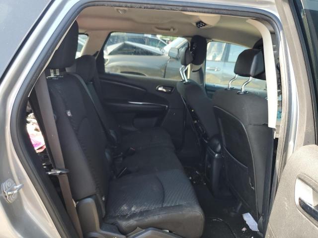 3C4PDCBB4KT803984 Dodge JOURNEY SE