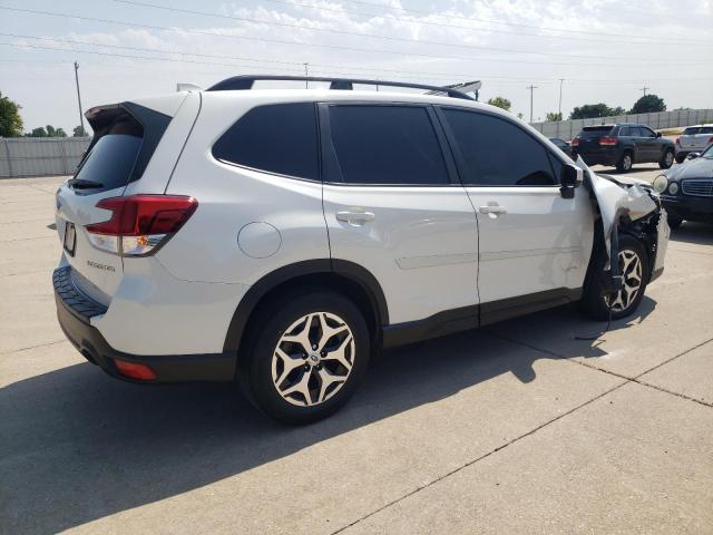 JF2SKAFC4MH492213 Subaru Forester Premium