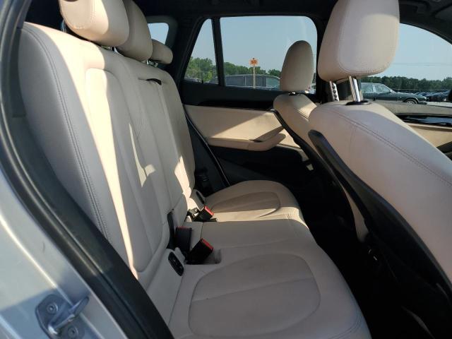 WBXHU7C33J3F04585 BMW X1 Sdrive28i