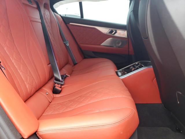 WBSGV0C08MCF20118 BMW M8