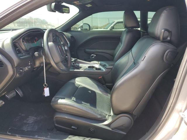 2C3CDZAG4GH218101 Dodge Challenger Sxt